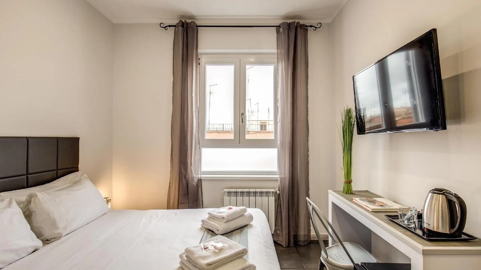Floor 6 By Dot Suites Rome