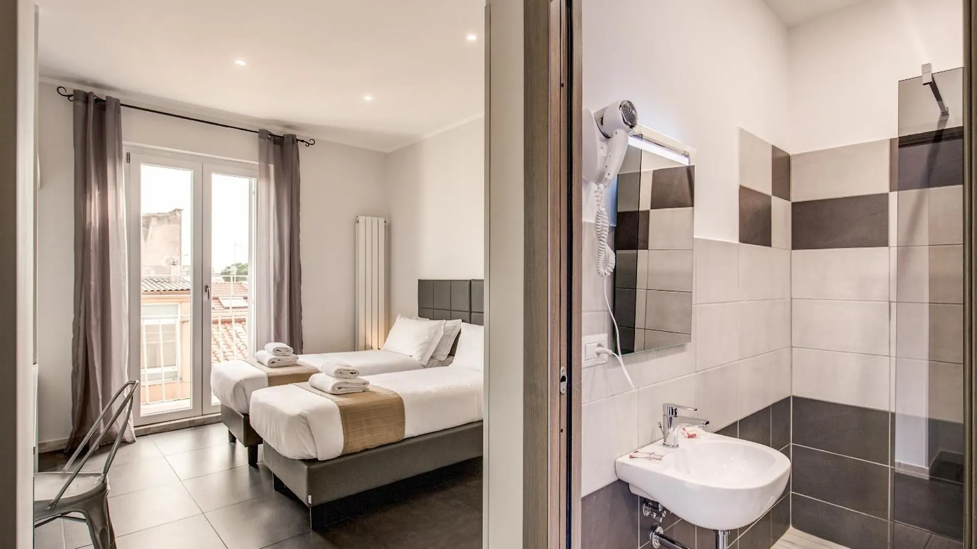 Floor 6 By Dot Suites Roma