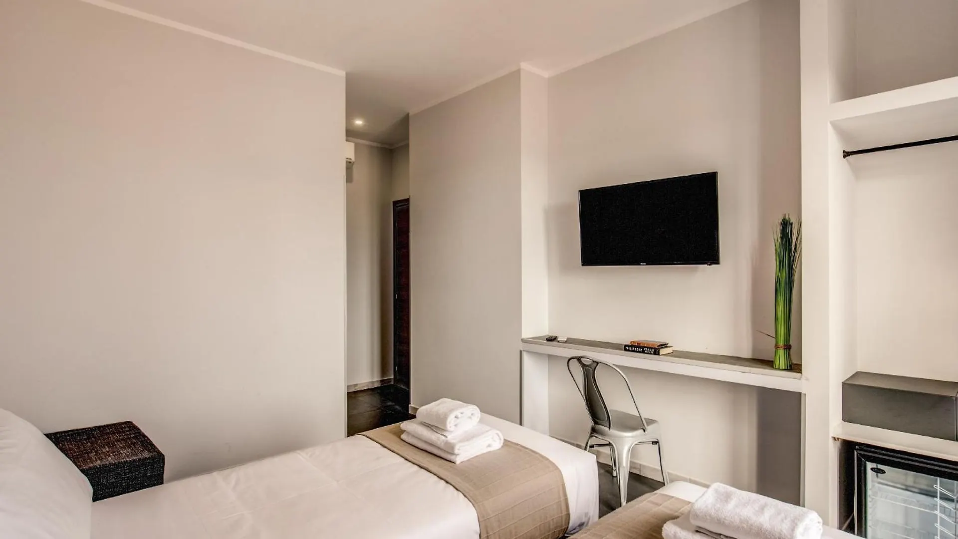 Pensión Floor 6 By Dot Suites Roma