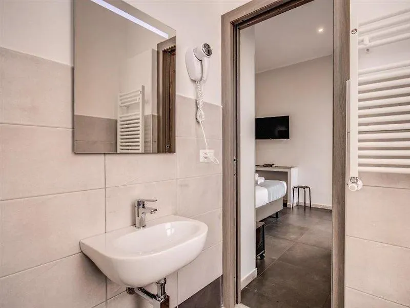 Floor 6 By Dot Suites Rom 3*,  Italien